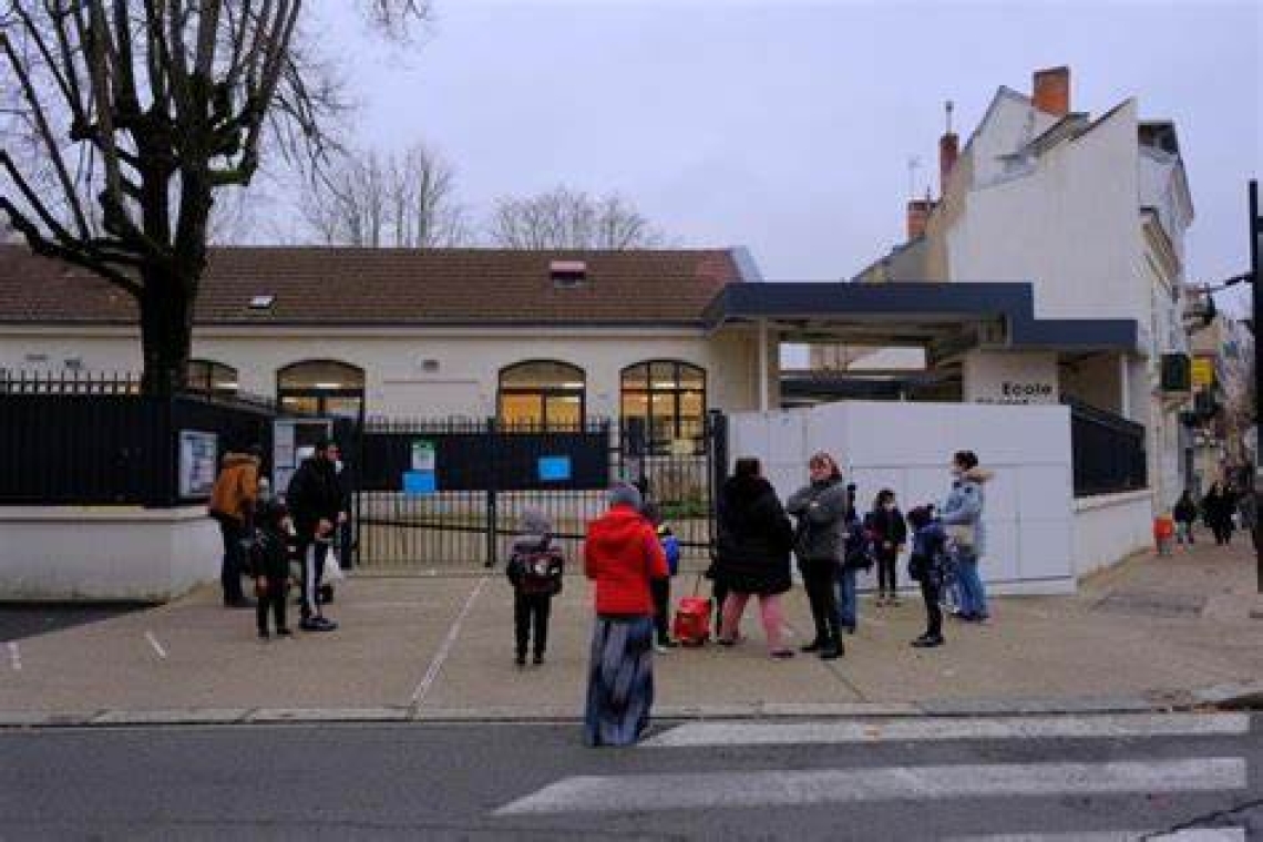 OMONDO SOCIÉTÉ - Vichy honore Samuel Paty en rebaptisant une rue